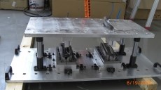 振動摩擦熔接用模具